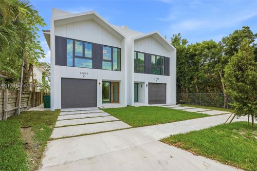 2-2800 Sw 38th Ct, Miami, FL, 33134-7348 | Card Image