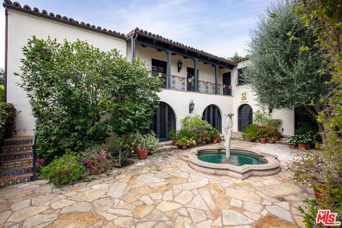 703 Walden Dr, Beverly Hills, CA, 90210-3110 | Card Image