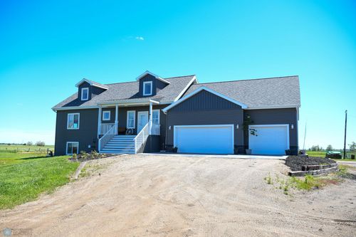 2027 17th Ave Ne, Emerado, ND, 58228-9795 | Card Image