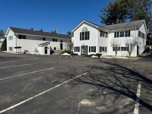 636 W Main St, Tilton, NH, 03276-5031 | Card Image