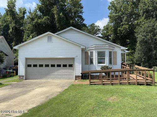 110 Stillwater Ct, New Bern, NC, 28562-8953 | Card Image