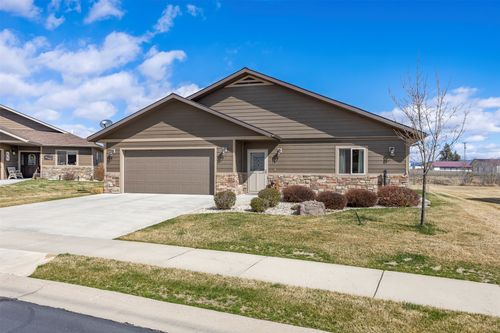 38 Black Hawk Lane, Stevensville, MT, 59870 | Card Image