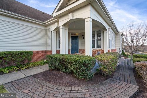 6920 Netherstone Ct, GAINESVILLE, VA, 20155-3021 | Card Image