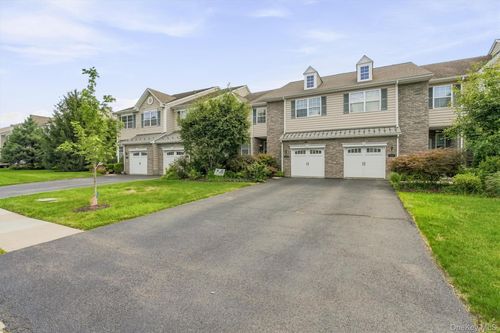1116 Cold Spring Rd, Fishkill, NY, 12524-4976 | Card Image