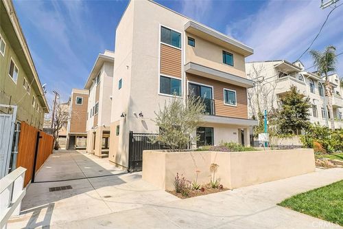 5261 Harmony Ave, North Hollywood, CA, 91601-5532 | Card Image