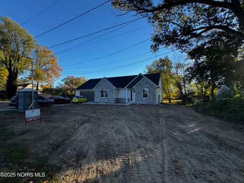 4550 Vineyard Rd, Toledo, OH, 43623-2911 | Card Image