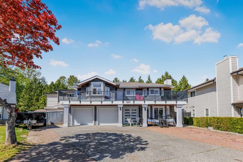 12227 68a Ave, Surrey, BC, V3W0X3 | Card Image