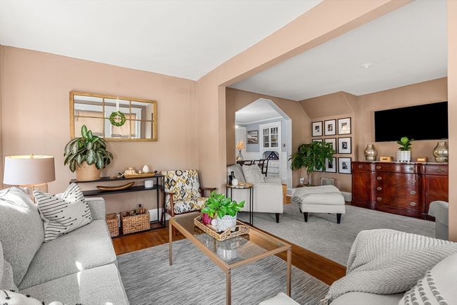 24 - 22 Burpee Rd, Home with 6 bedrooms, 2 bathrooms and 3 parking in Swampscott MA | Image 8