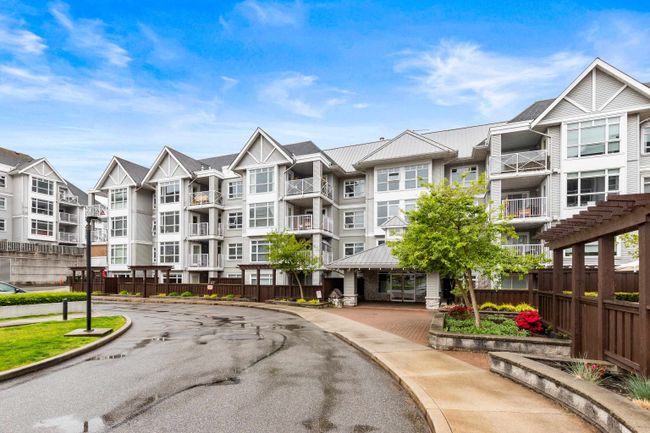 411 - 3136 St Johns Street, Condo with 2 bedrooms, 2 bathrooms and 2 parking in Port Moody BC | Image 2