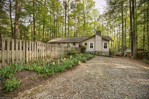 6711 Lake View Drive, Gloucester, VA, 23061 | Card Image