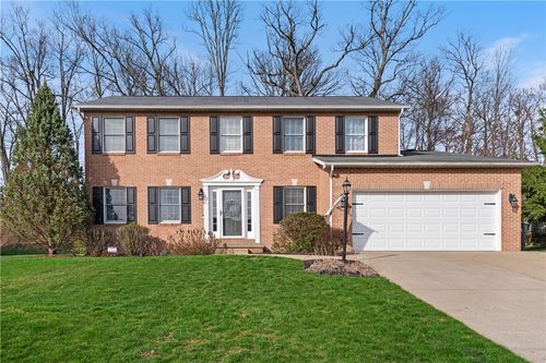240 Fox Meadow Dr, Wexford, PA, 15090-8672 | Card Image