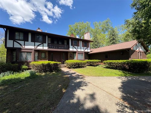 1250 Club Dr, Bloomfield Hills, MI, 48302-0906 | Card Image