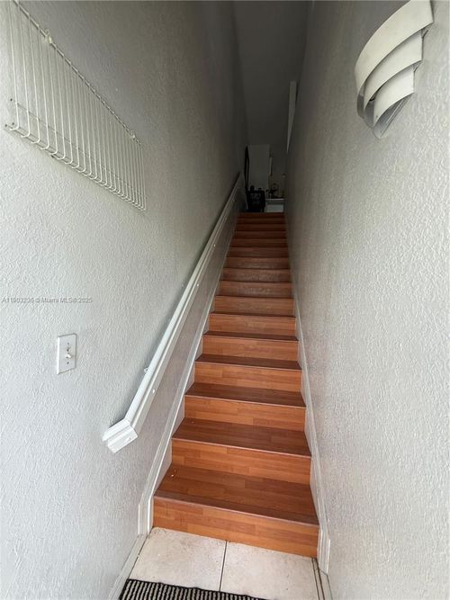 apt-76-5605 Nw 109th Ave, Doral, FL, 33178-3982 | Card Image