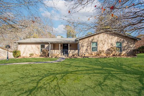 907 Sequoyah Ln, Longview, TX, 75605-5751 | Card Image