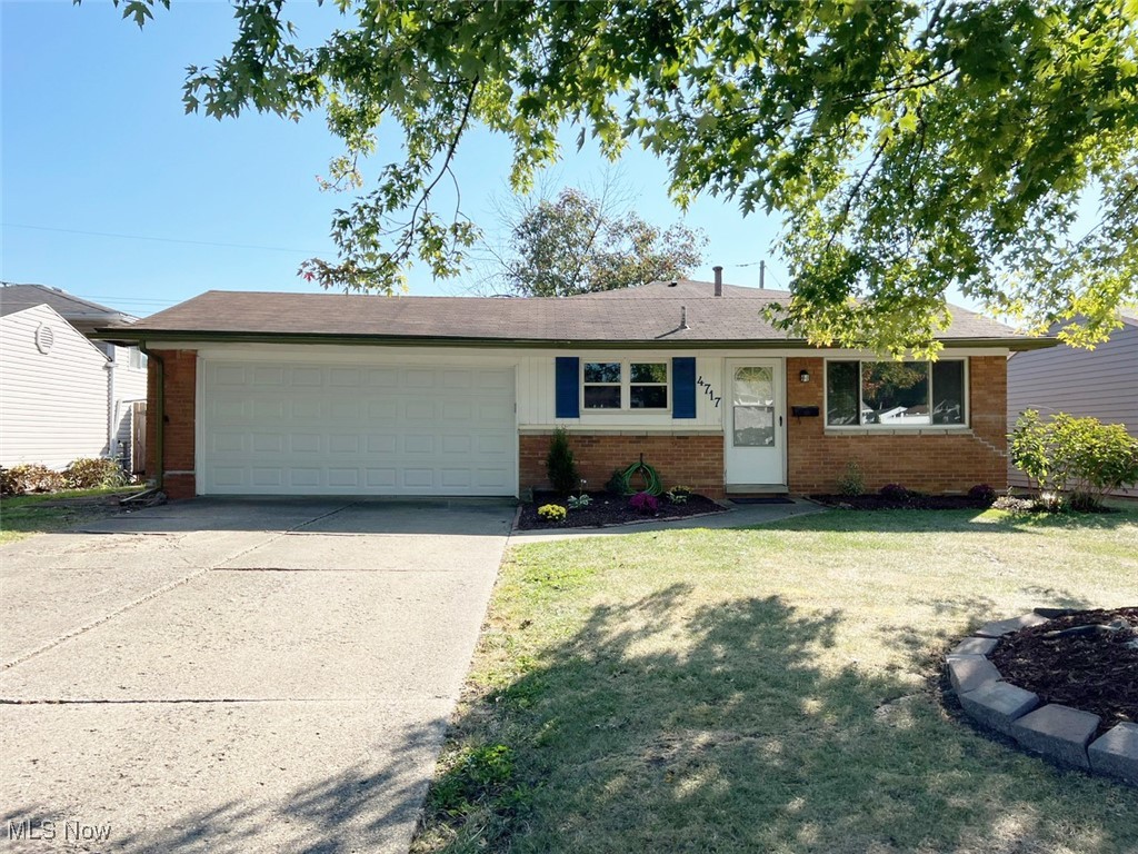 Willow Ave, Lorain, OH 44055
