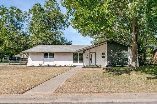 240 Collins Drive, Burleson, TX, 76028 | Card Image