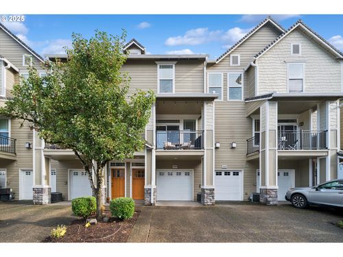 3850 Summerlinn Dr, West Linn, OR, 97068-5199 | Card Image