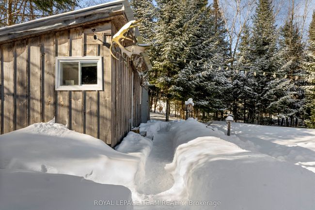 105 Heins Rd, House other with 2 bedrooms, 1 bathrooms and 10 parking in Palmer Rapids ON | Image 33