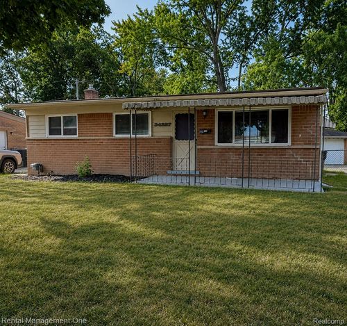 34227 Florence St, Westland, MI, 48185-3682 | Card Image