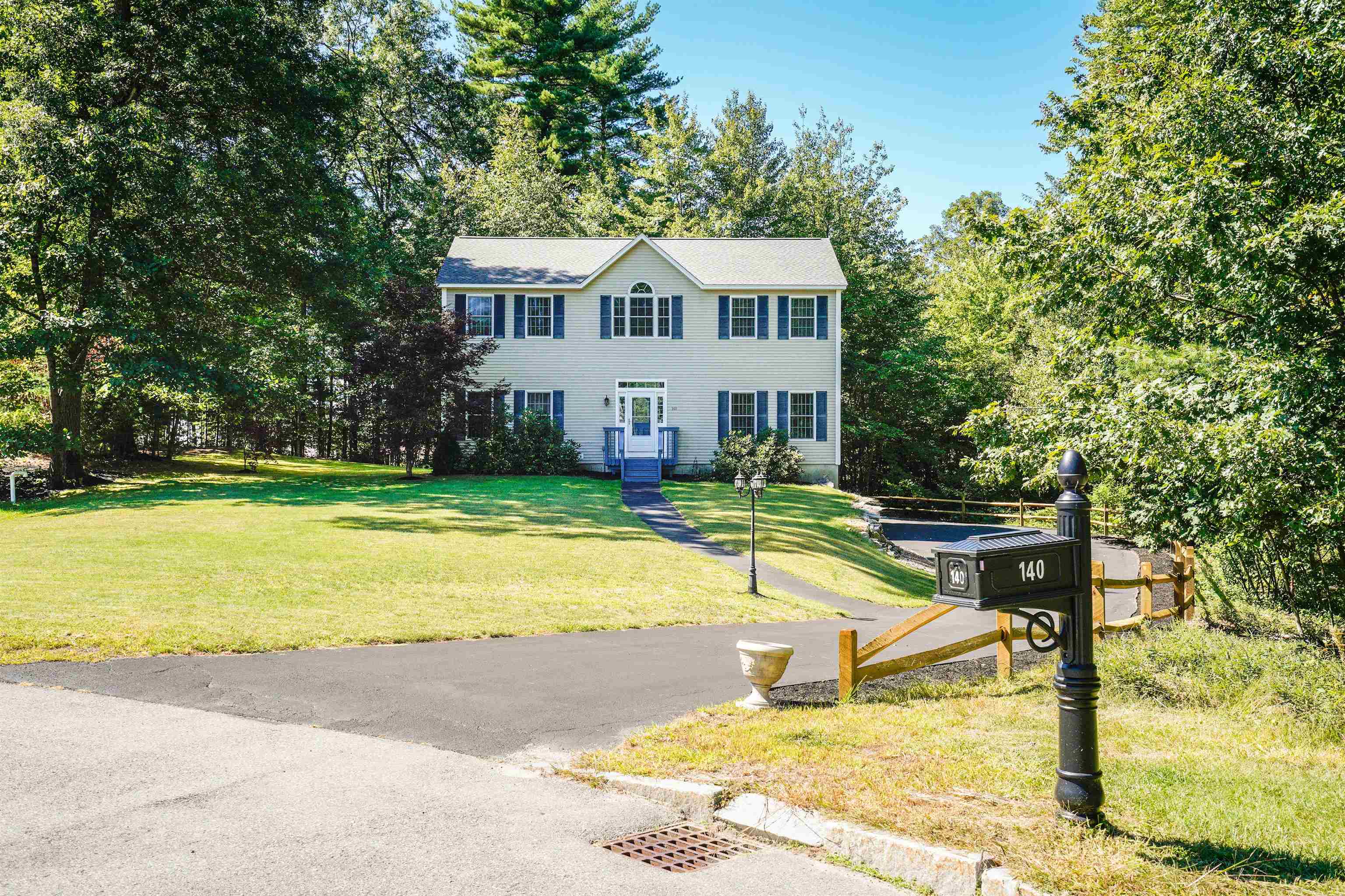 Legacy Dr, Manchester, NH 03102