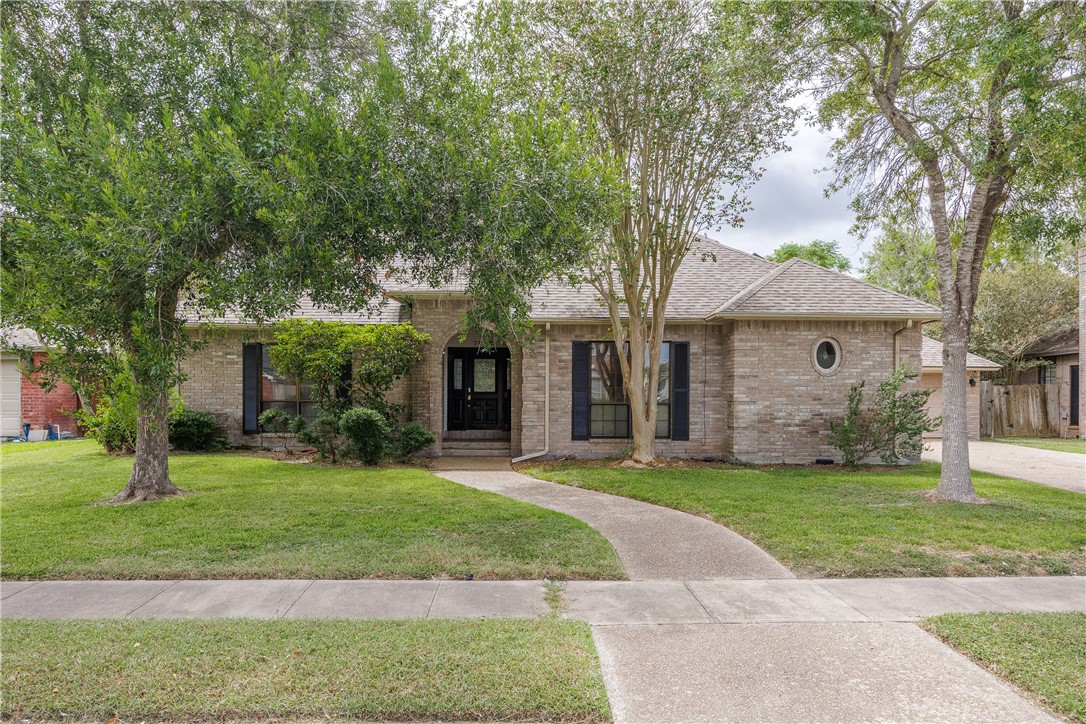 Lake Bolsena Dr, Corpus Christi, TX 78413