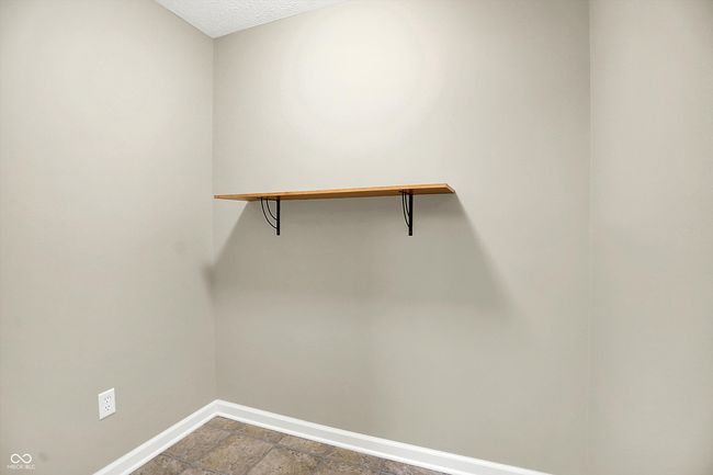 Bonus Room off Laundry Room. Could be Office, Sewing Room, Craft Room ...endless possibilities! | Image 27