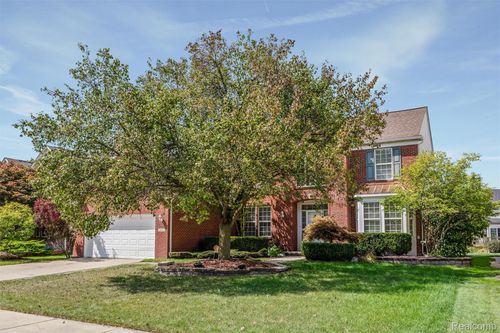 34653 Giannetti Dr, Sterling Heights, MI, 48312-5727 | Card Image