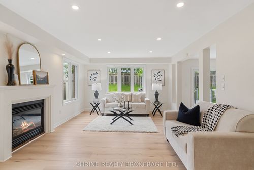 899 Bradshaw Cres, London, ON, N5X0B6 | Card Image