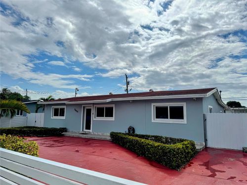 3870 Nw 177th St, Miami Gardens, FL, 33055-3852 | Card Image