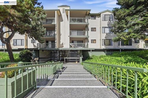207c-38780 Tyson Ln, Fremont, CA, 94536-4083 | Card Image