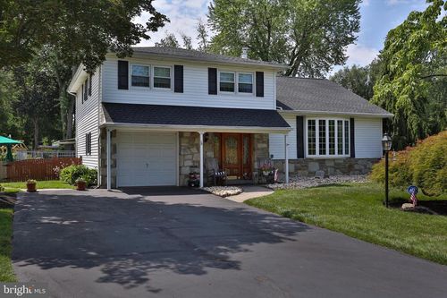 573 Hammond Dr, YARDLEY, PA, 19067-3807 | Card Image