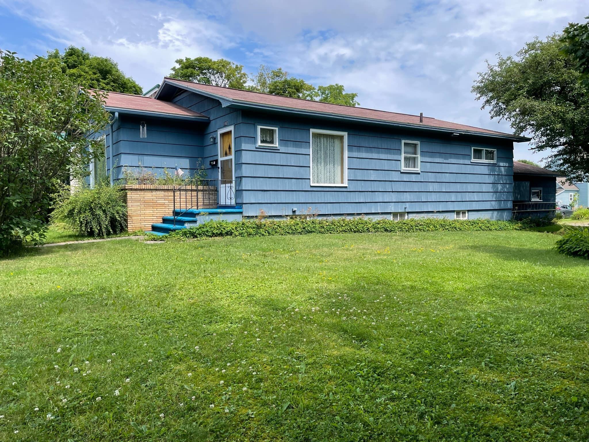 Tweed St, Sault Sainte Marie, MI 49783