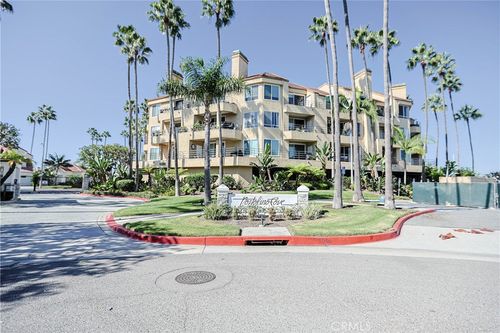 unit-116-16291 Countess Dr, Huntington Beach, CA, 92649-1932 | Card Image