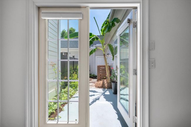 patio | Image 21