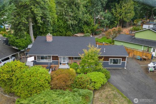 16704 Ne 97th Street, Redmond, WA, 98052 | Card Image