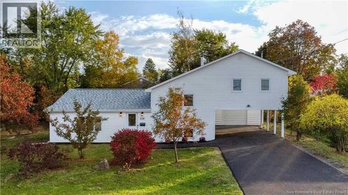 256 Hawthorne Dr, Riverview, NB, E1B1H6 | Card Image