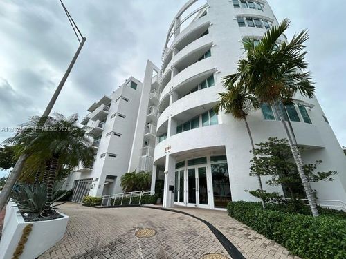 apt-304-6580 Indian Creek Dr, Miami Beach, FL, 33141-5892 | Card Image