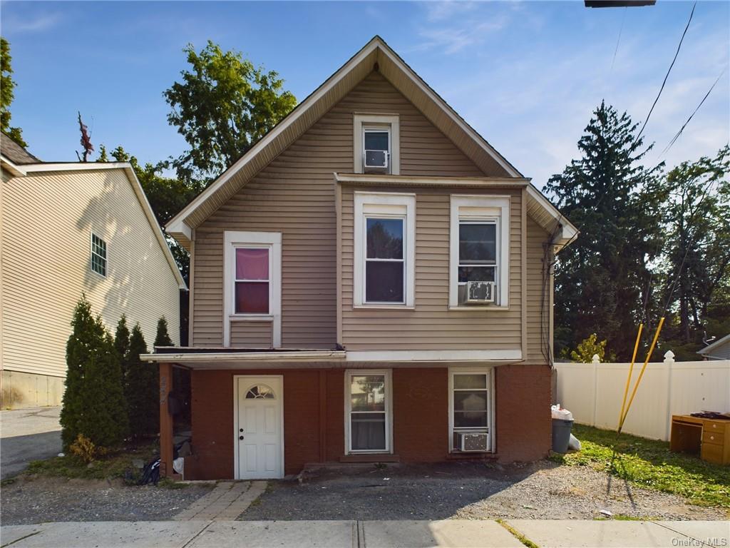 Robinson Ave, Newburgh, NY 12550