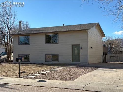 2512 Barkman Dr, Colorado Springs, CO, 80916-2916 | Card Image