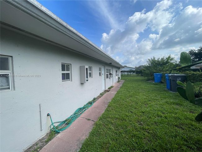 APT-4 - 4017 Sw 24 Th St, Condo with 2 bedrooms, 1 bathrooms and null parking in West Park FL | Image 12