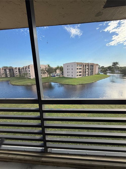 apt-303-10442 Sunrise Lakes Blvd, Sunrise, FL, 33322-5968 | Card Image