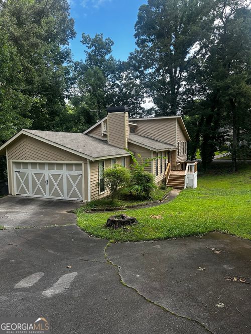 6702 Knollwood Cir, Douglasville, GA, 30135-1612 | Card Image