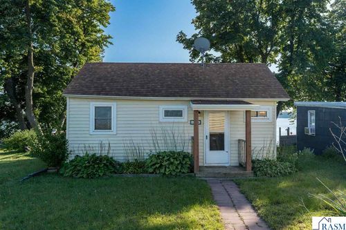 614 Doran Dr, Madison Lake, MN, 56063-9300 | Card Image