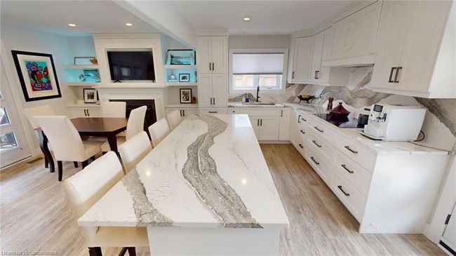 12 Pinewood Ave, House other with 2 bedrooms, 2 bathrooms and 6 parking in Grimsby ON | Image 4