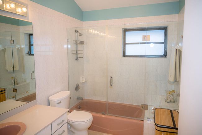 Guest Bath | Image 45