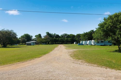 154 Franks Villa Rd, Bruceville, TX, 76630-3264 | Card Image