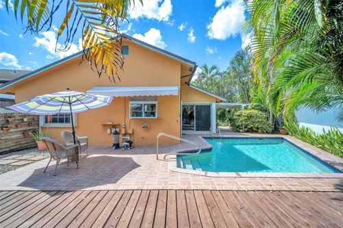 5660 Sw 99th Ln, Cooper City, FL, 33328-5720 | Card Image