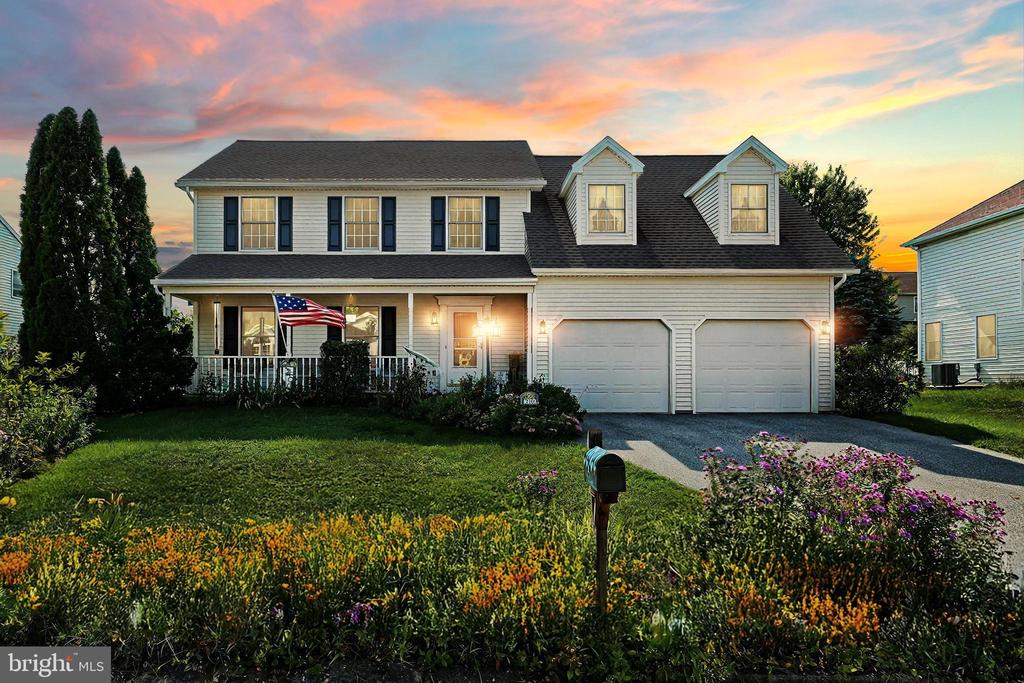 Sparrow Dr, York, PA 17408