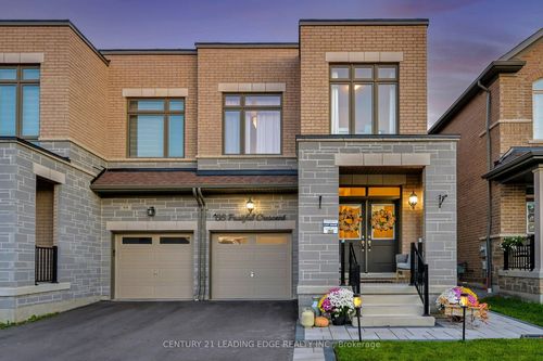 66 Fruitful Cres, Whitby, ON, L1P0N3 | Card Image