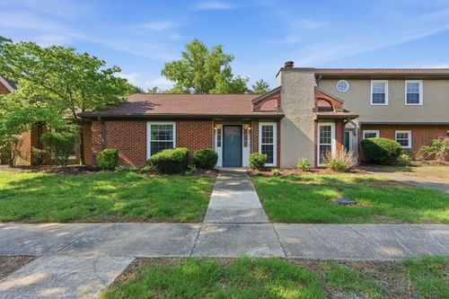 216 Highland Villa Cir, Nashville, TN, 37211-7319 | Card Image